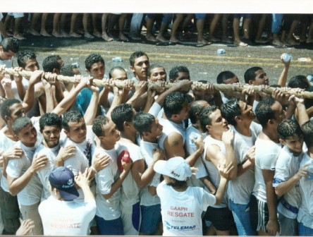 CÍRIO DE NAZARÉ: A CORDA DA FÉ